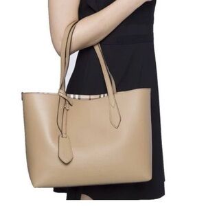 Burberry reverse haymarket tote bag